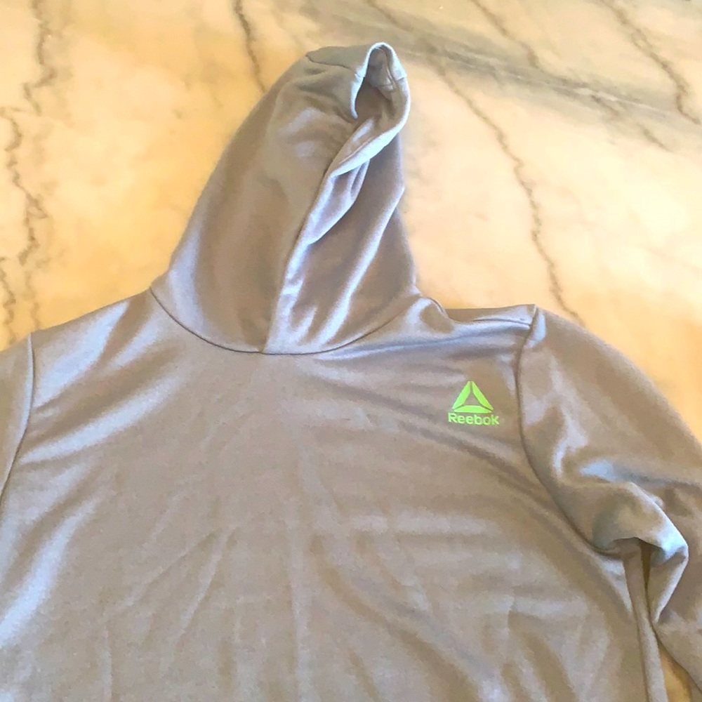 Boys used lightweight Reebok hoodie
